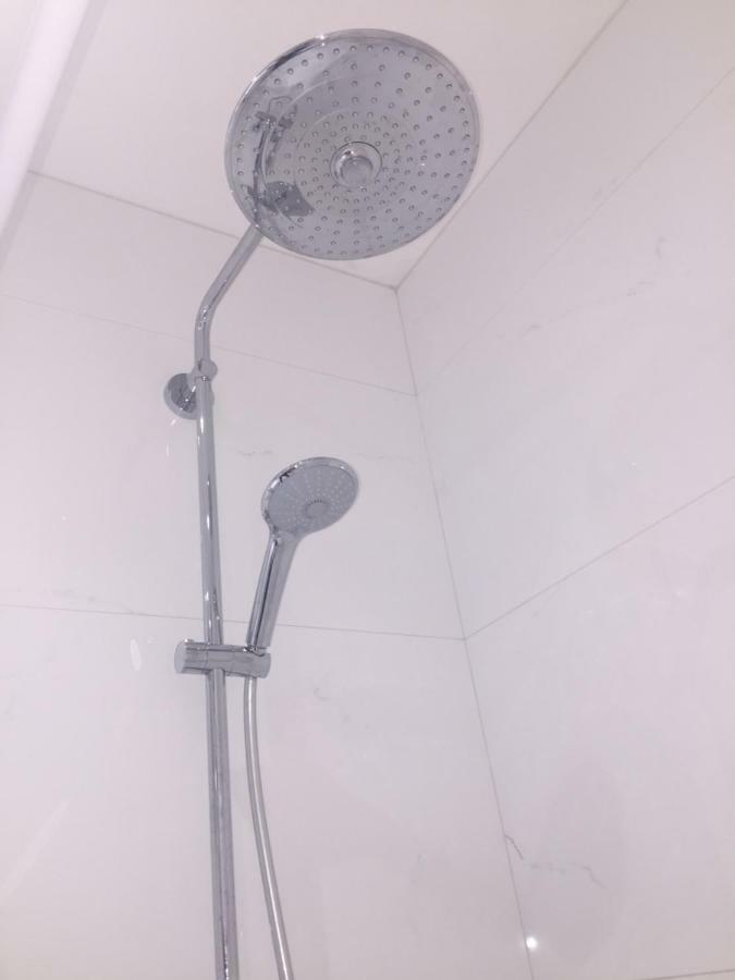 Seafront Apartment In بالاموس المظهر الخارجي الصورة