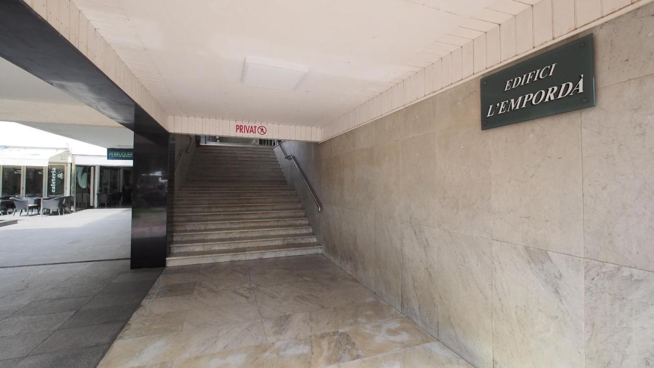 Seafront Apartment In بالاموس المظهر الخارجي الصورة